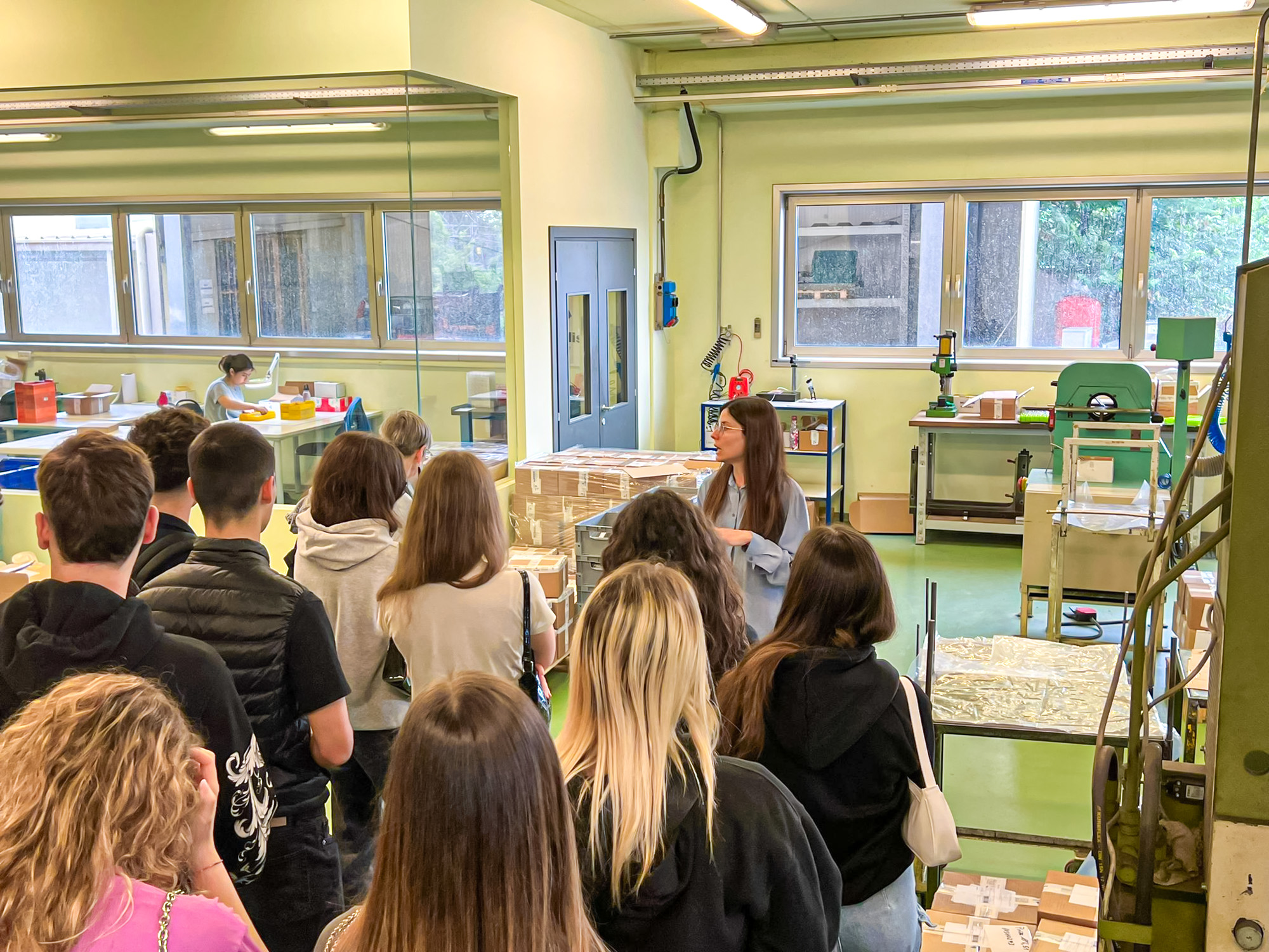 Un ponte tra scuola e lavoro: la visita degli studenti dell’Istituto Cuppari Salvati